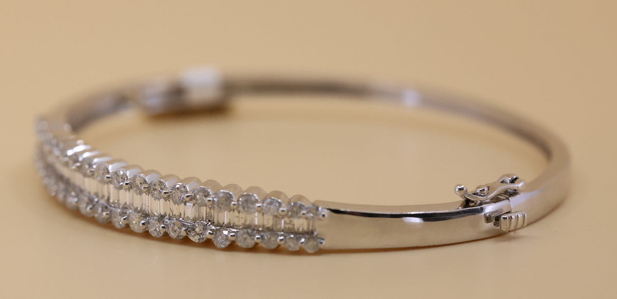 14k  White Gold 1.75CT Diamond Ladies Bangle Bracelet, 13.7gm, S108853