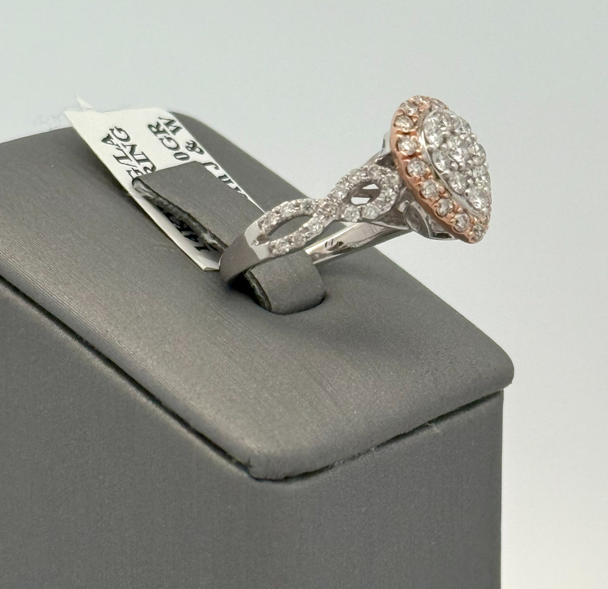 14k White & Rose Gold 0.75Ct Diamond Cluster Pear Shaped Ring 4.0gm,Size 4,5. S108424
