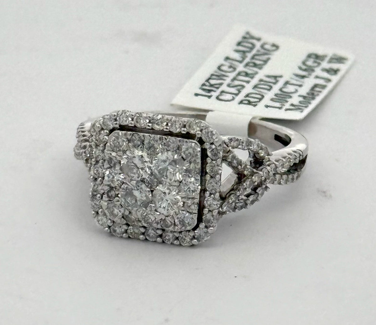 14k White Gold 1.00 CT Diamond Cluster Ring, 4.6g, Size 5,75, S108427