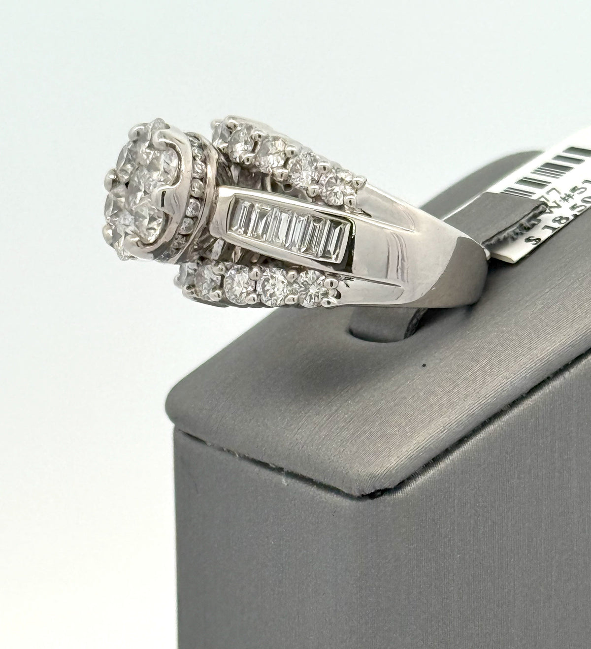 14k White Gold 4.00 CT Diamond Cluster Ladies Ring, 13.7 gm, Size 9, S108477