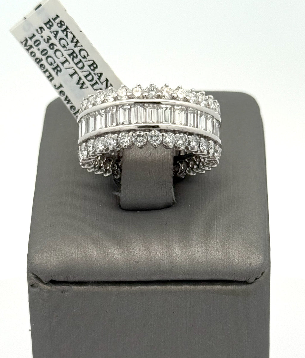 18k White Gold 5.36CT Baguette & Round Diamond Ring, 10gm, size 6 , S16622