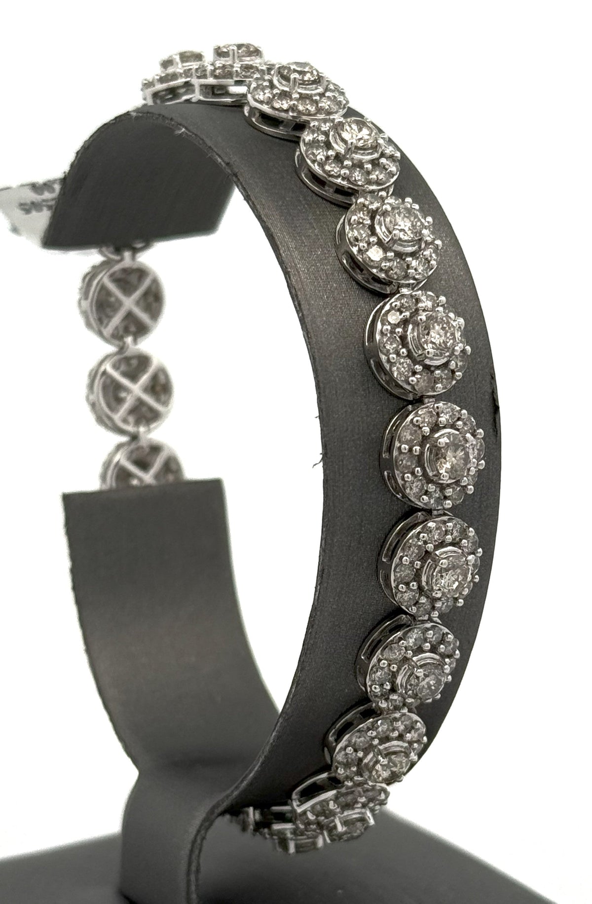 14k White Gold 8.50 CT Diamond Tennis Bracelet, 20.5g, 7.5", S107271