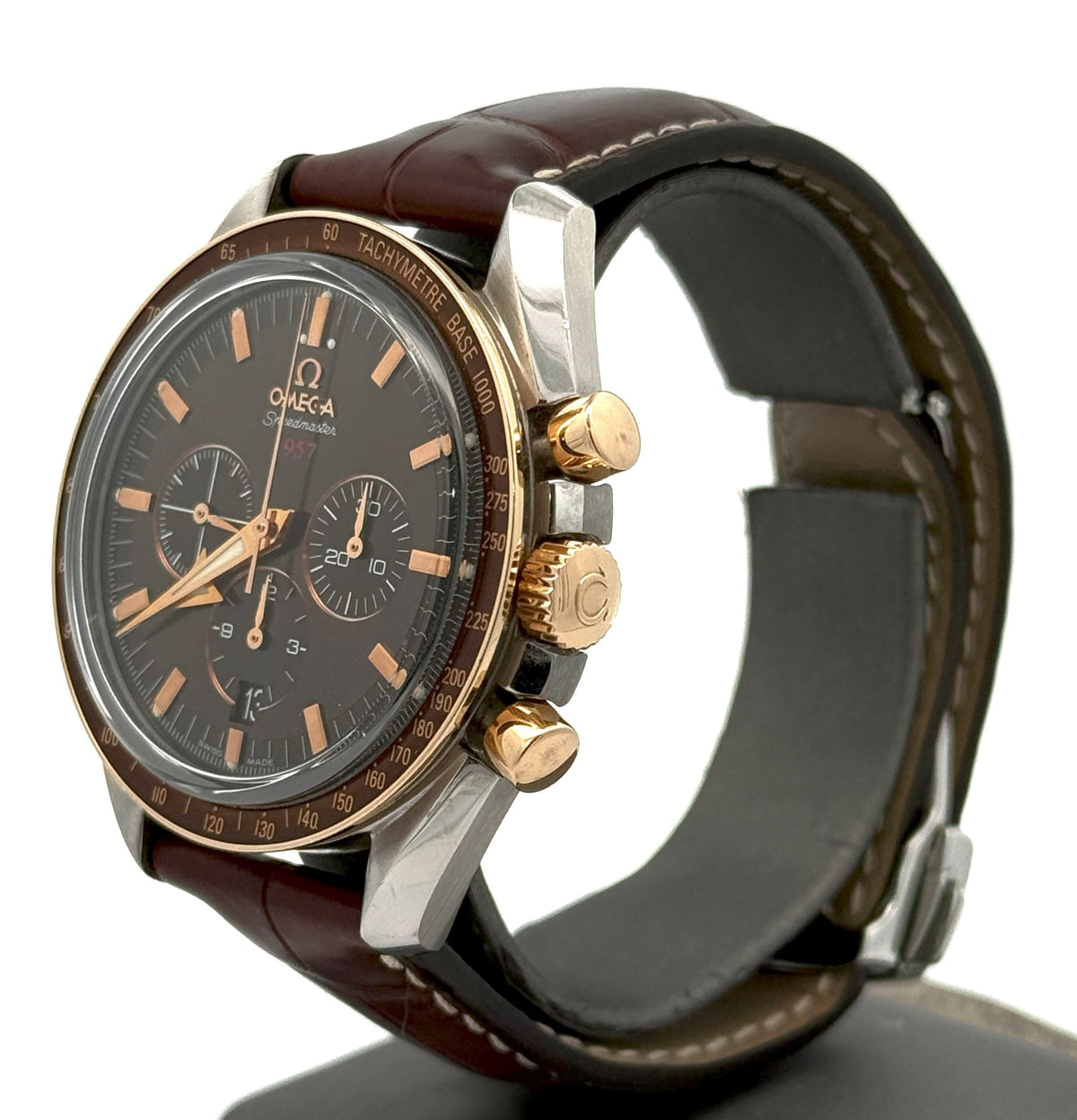 Omega Speedmaster Broad Arrow 42mm Watch 321.93.42.50.13.001 (Pre-owned) Box/Card