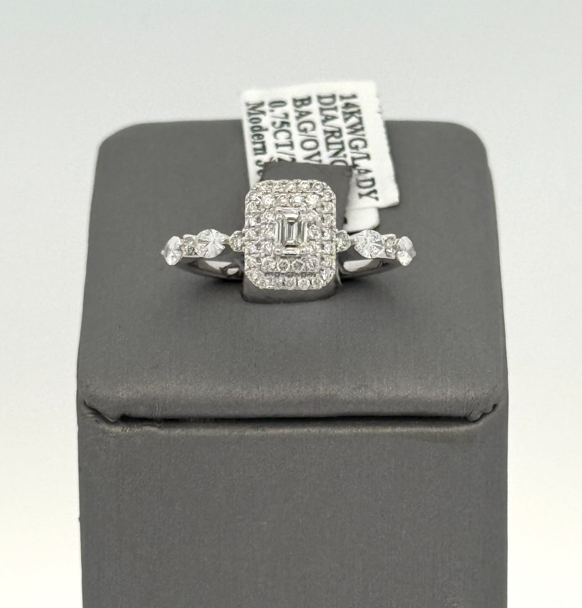 14k White Gold 0.50CT Diamond Engagement ring, Size 7, 2.9g, S16692