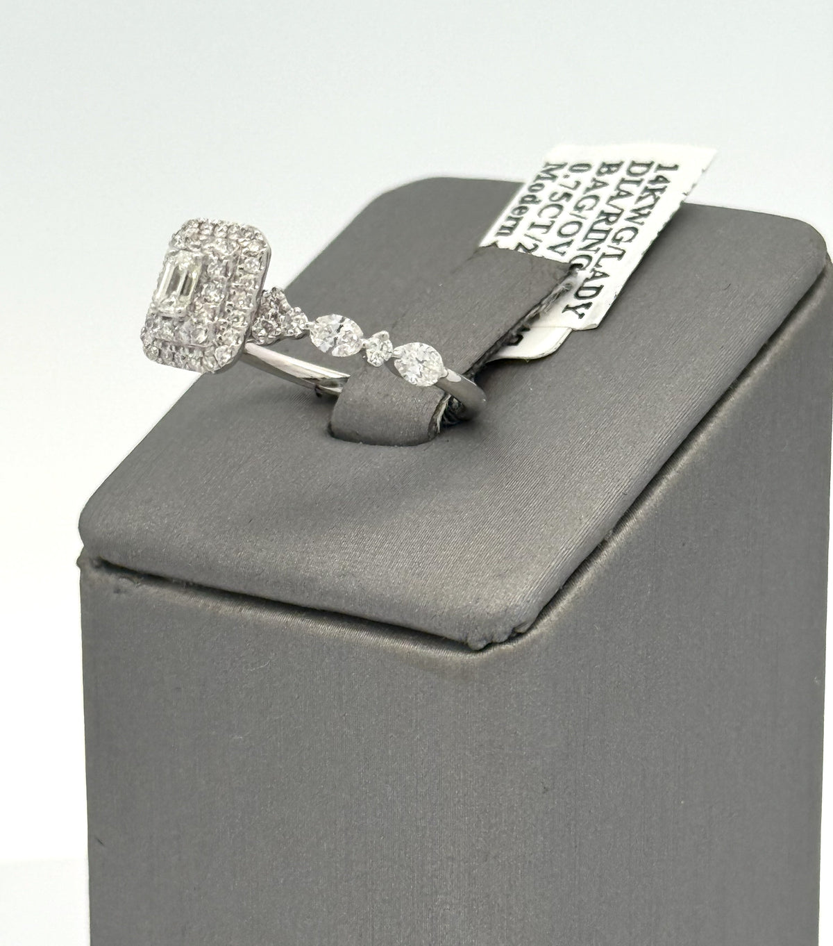 14k White Gold 0.50CT Diamond Engagement ring, Size 7, 2.9g, S16692