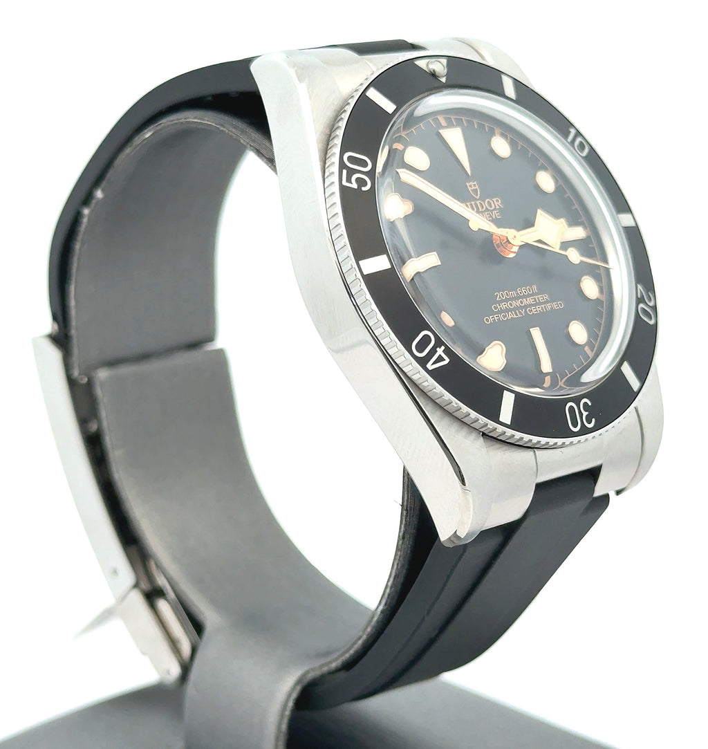 TUDOR GENEVE Black Bay 54 37 mm Steel Case Rubber Strap M79000N-0002 (PRE-OWNED) 2025, S16752