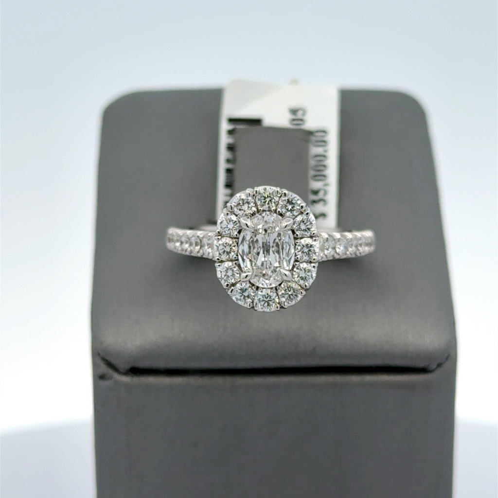 18k White Gold 1.75 CT Oval Diamond Halo Engagement Ring, 5.6g,Size 6,5. S107724