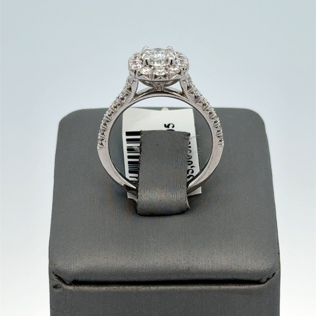 18k White Gold 1.75 CT Oval Diamond Halo Engagement Ring, 5.6g,Size 6,5. S107724