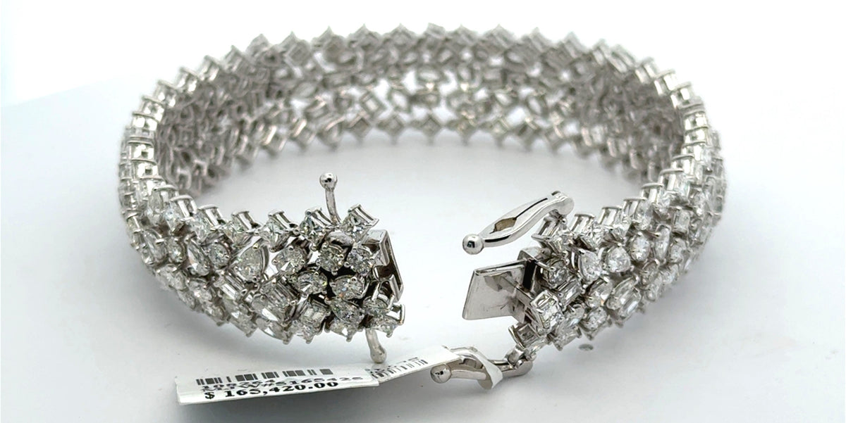 14k White Gold 21.5CT Diamond Bangle Bracelet, 35.7g, 8'',S108264