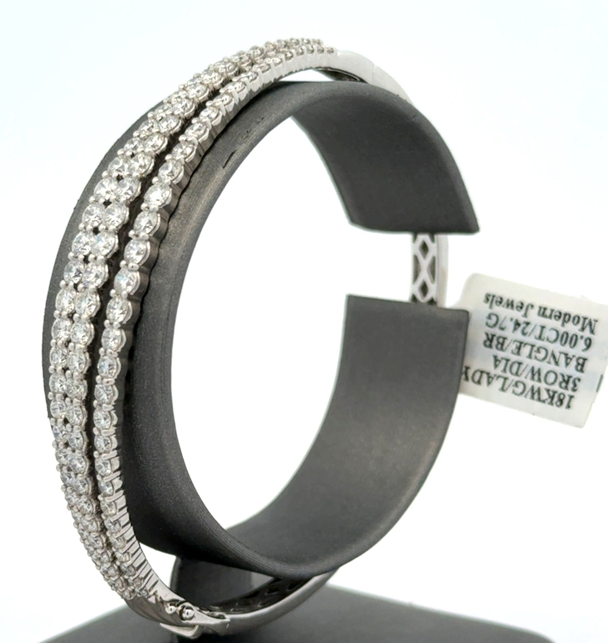 18k White Gold 6.00 CT Diamond Bangle Bracelet, 24.7g, S16559