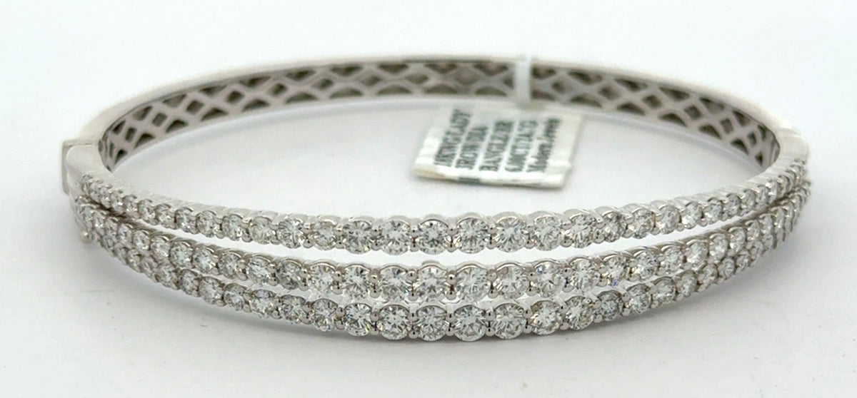18k White Gold 6.00 CT Diamond Bangle Bracelet, 24.7g, S16559