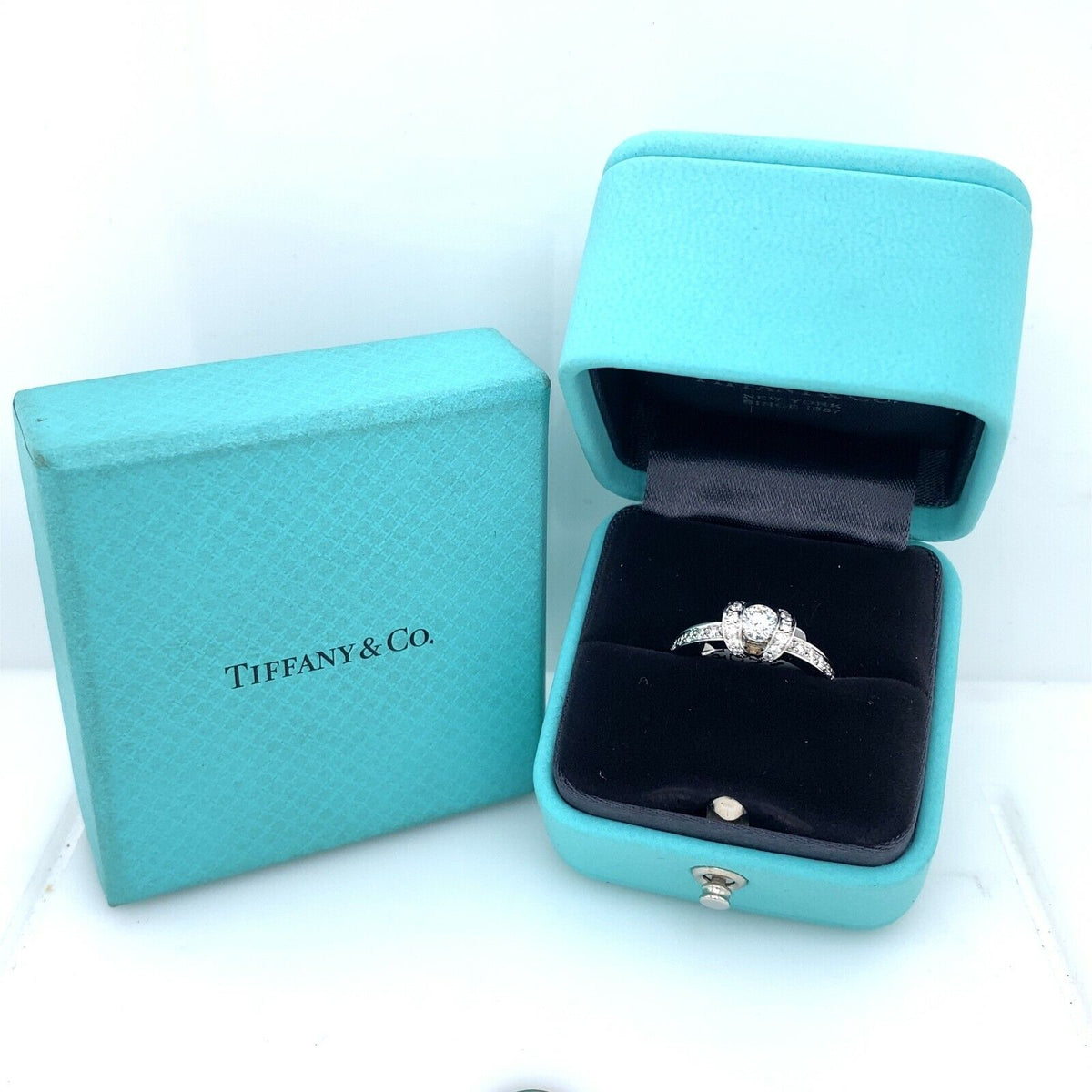 Tiffany & Co. Platinum 1.00 CT Diamond Engagement Ring E-Color, VS2-Clarity
