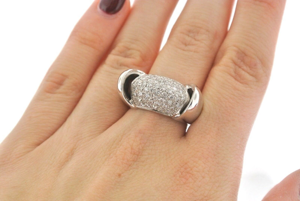Leva 18k White Gold 0.67 CT Diamond Ring, 15.6gm, Size 7.5
