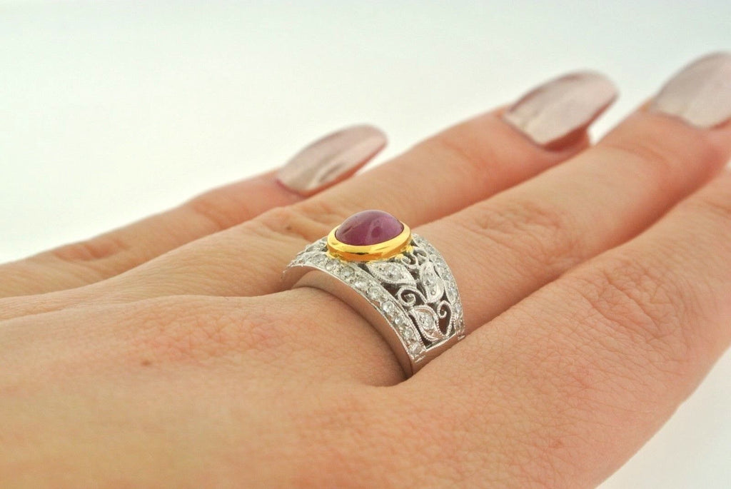 VINTAGE STYLE 18K TWO TONE 2.00 CT RUBY & DIAMOND LADIES RING